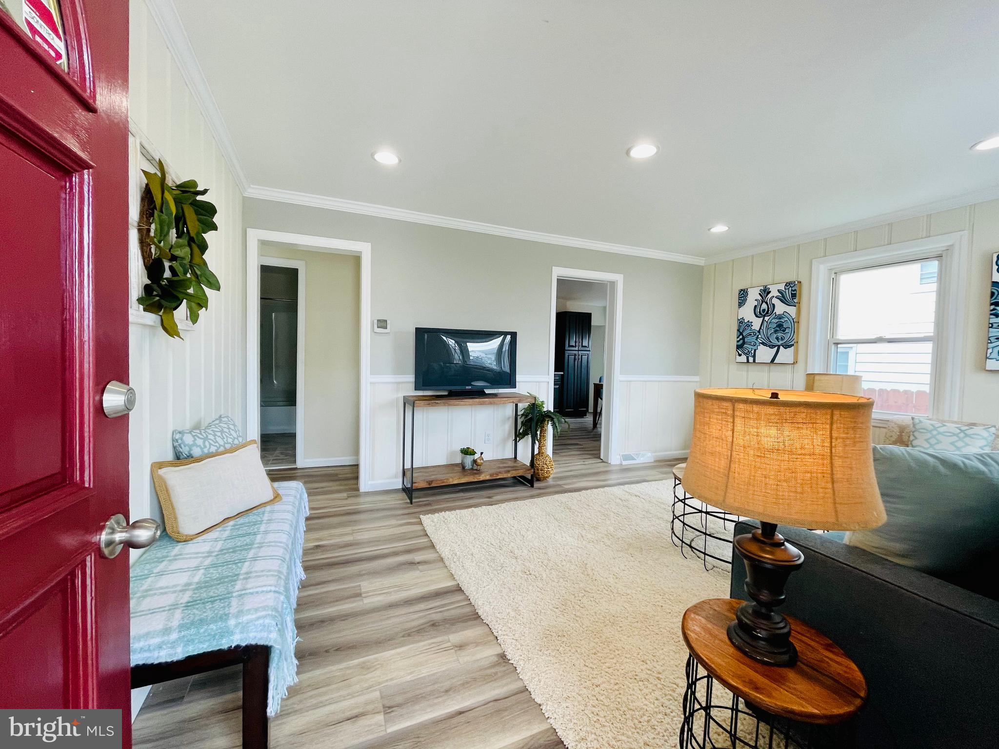 EDGEWATER - Residential