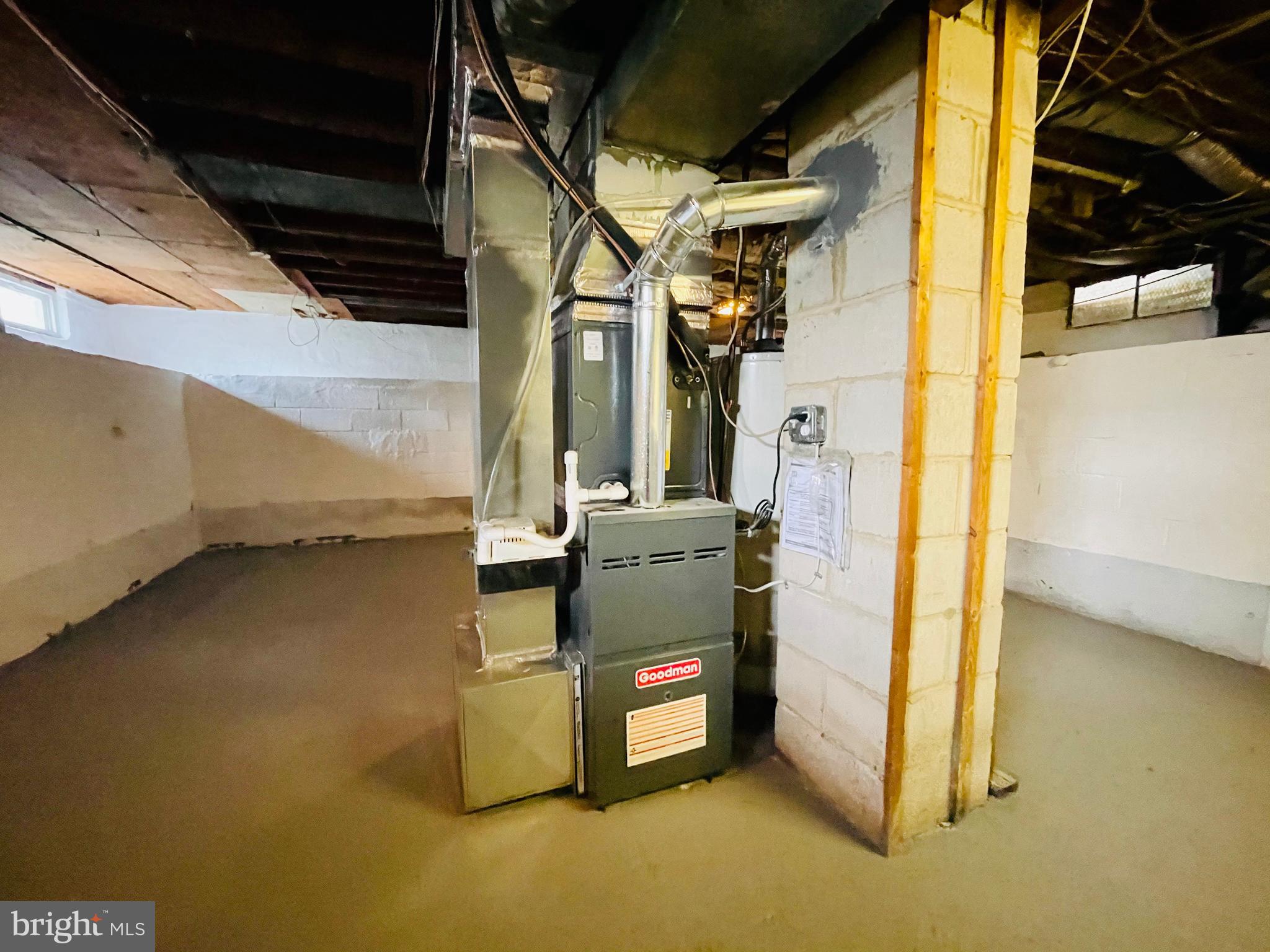 EDGEWATER - Residential