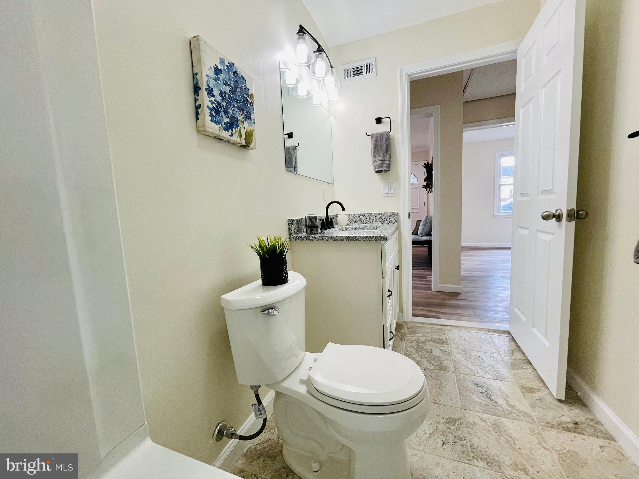 EDGEWATER - Residential