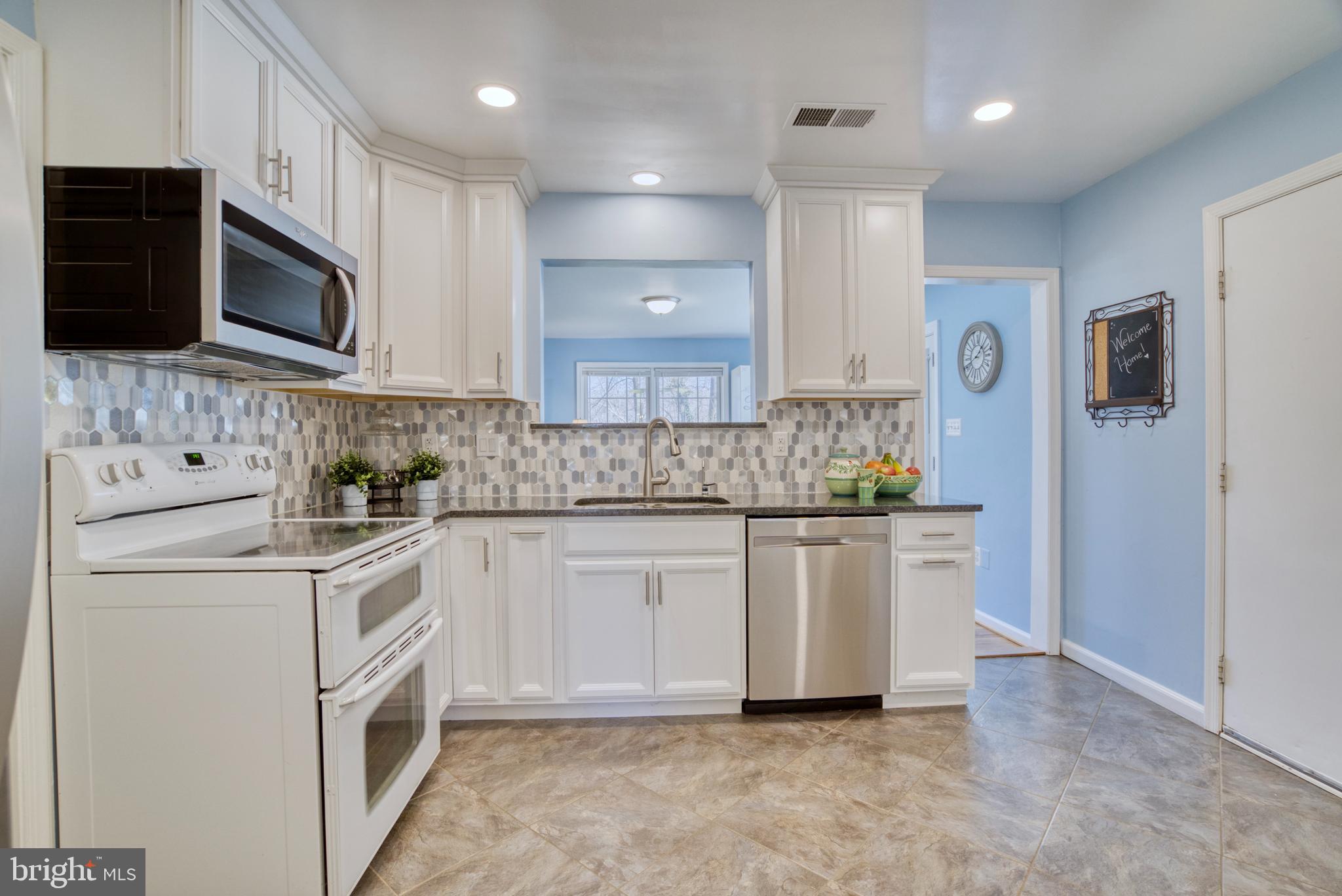 LAKE RIDGE - Residential