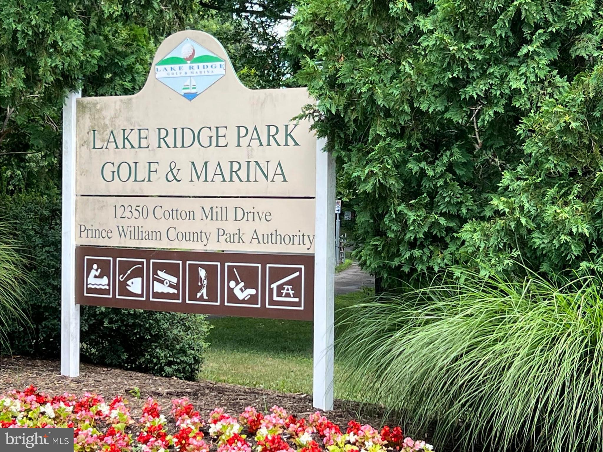 LAKE RIDGE - Residential