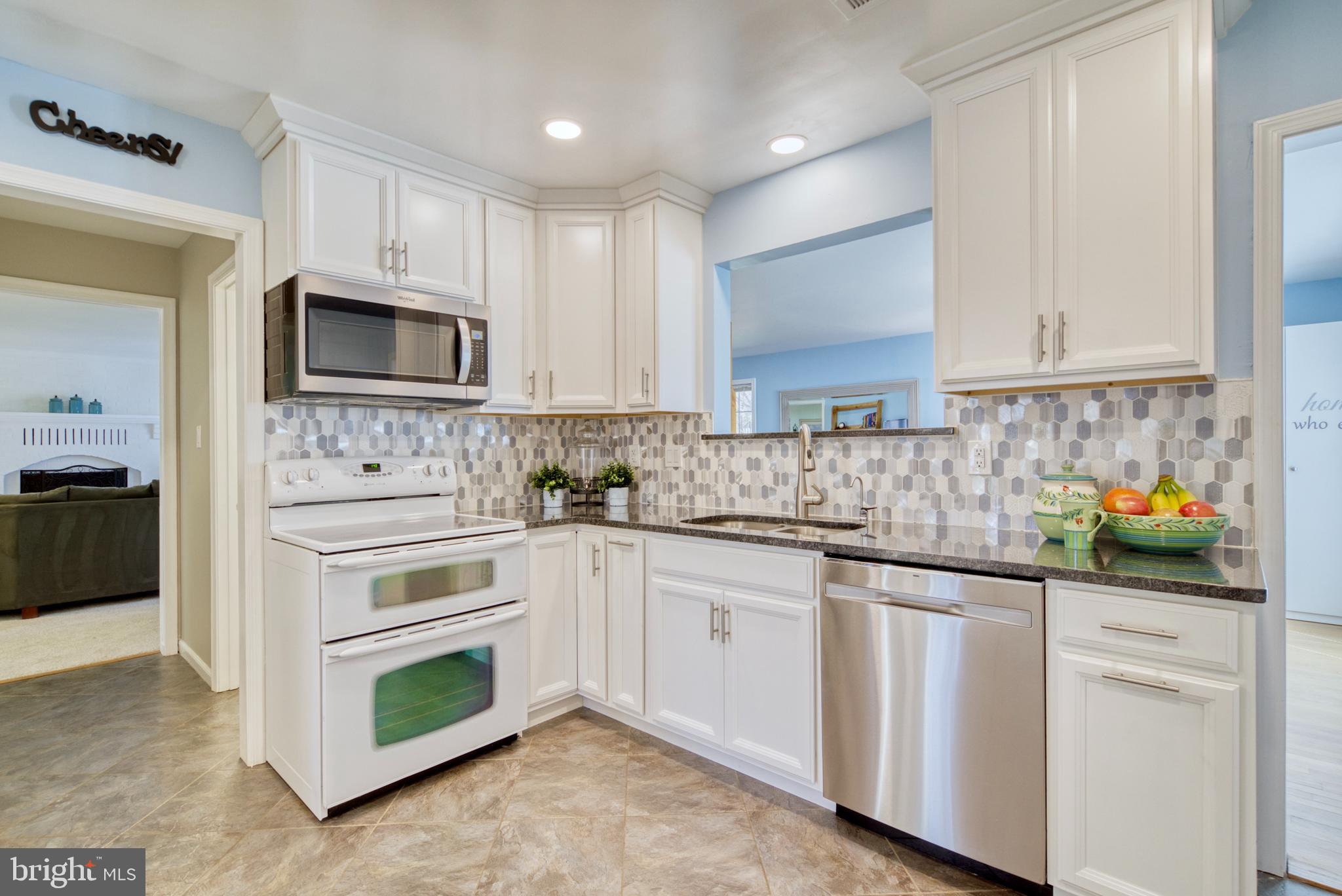 LAKE RIDGE - Residential