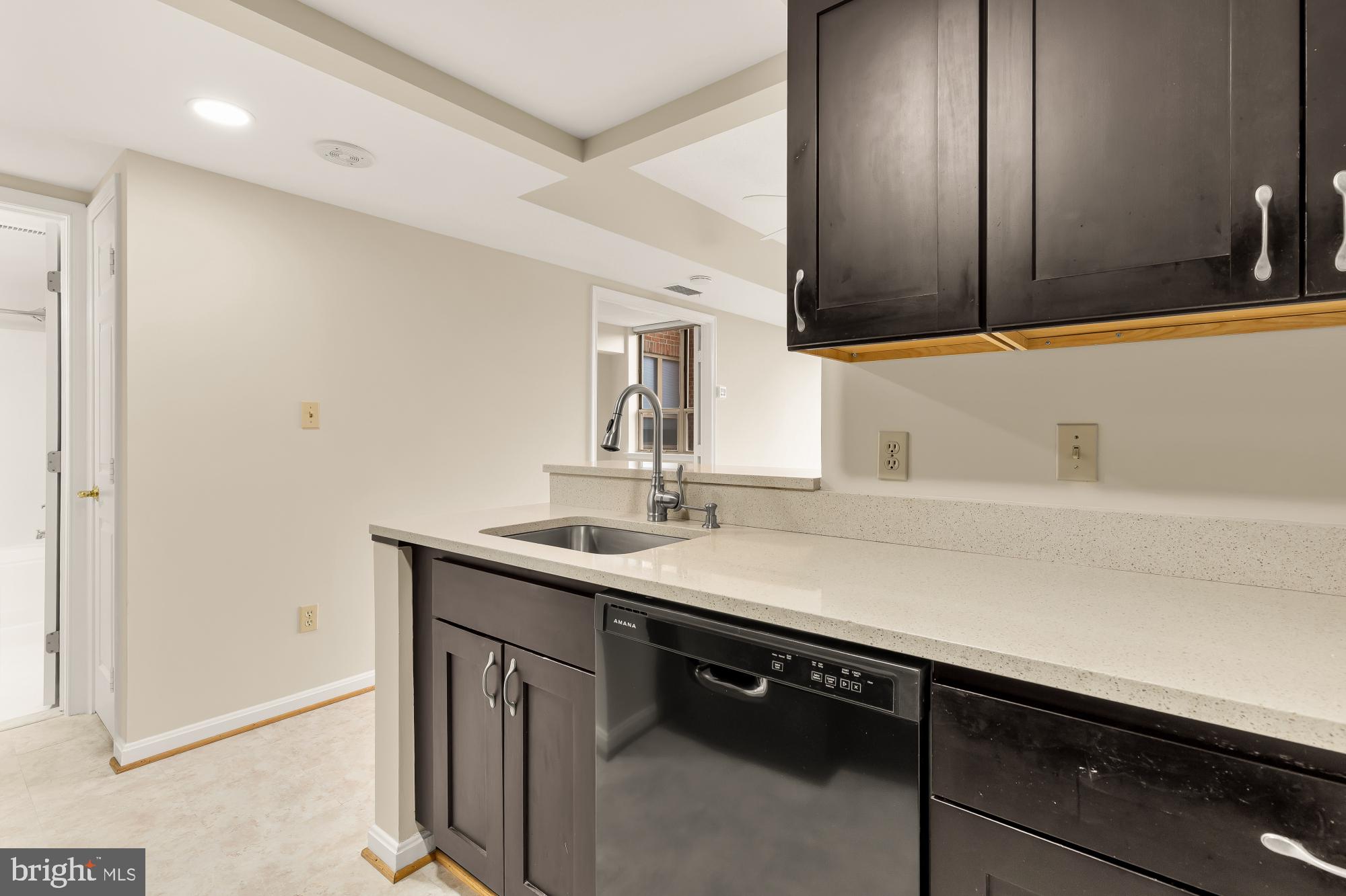 THE CHRISTOPHER - Residential