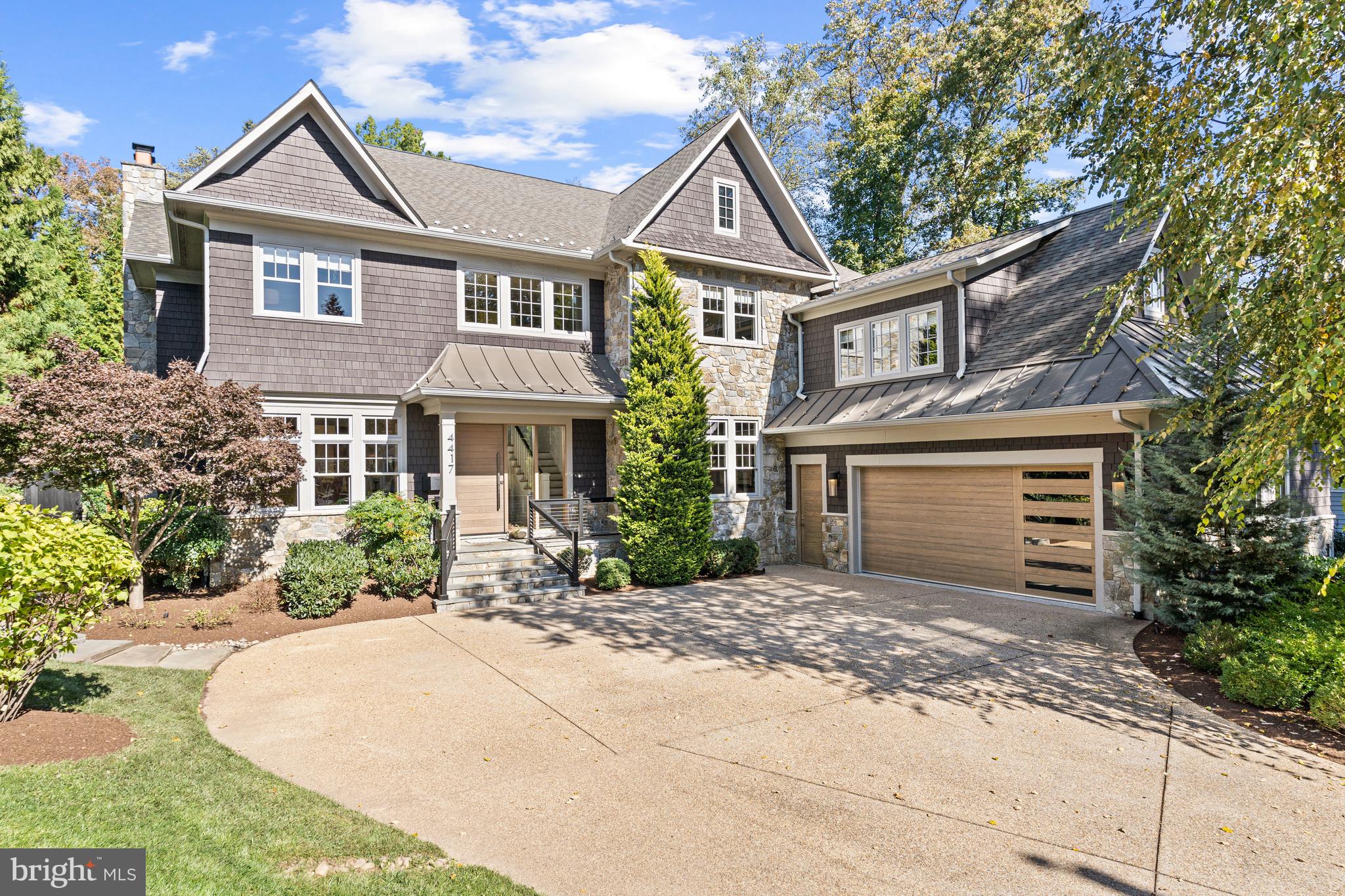 COUNTRY CLUB HILLS - Residential