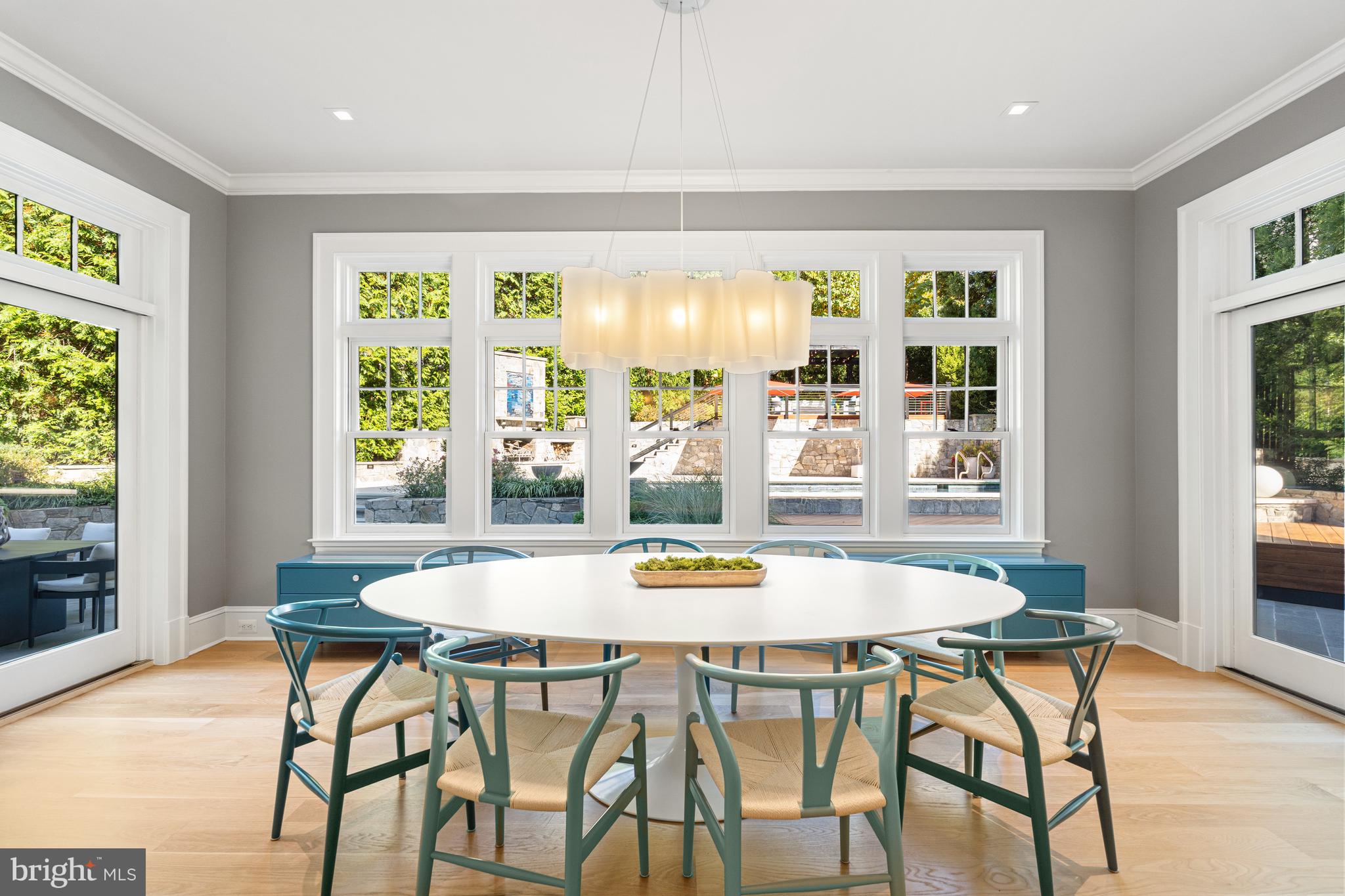 COUNTRY CLUB HILLS - Residential