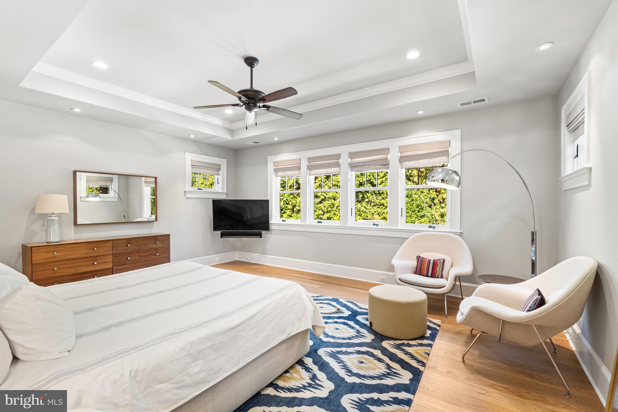 COUNTRY CLUB HILLS - Residential