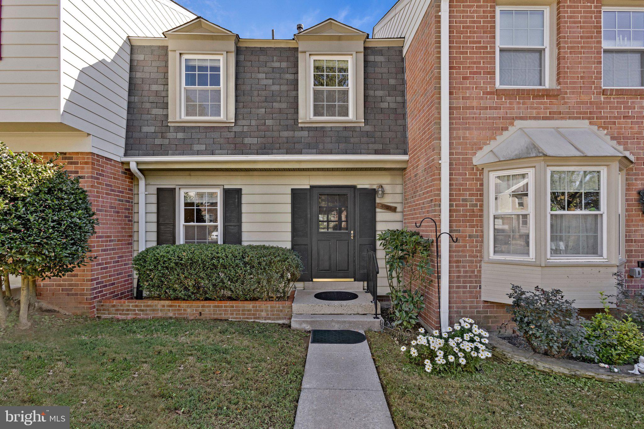 4930 VAN WALBEEK PLACE