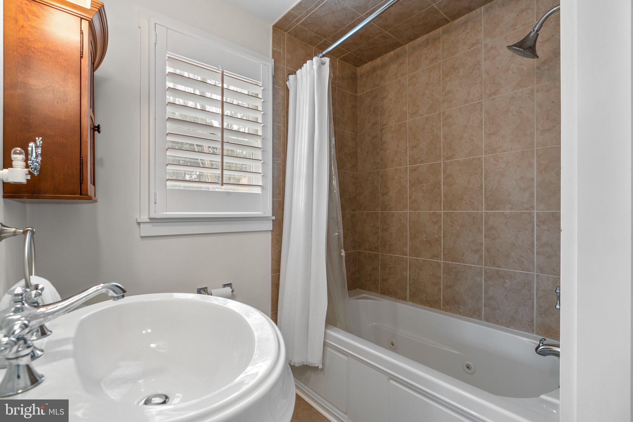 ARDEN ON THE SEVERN - Residential