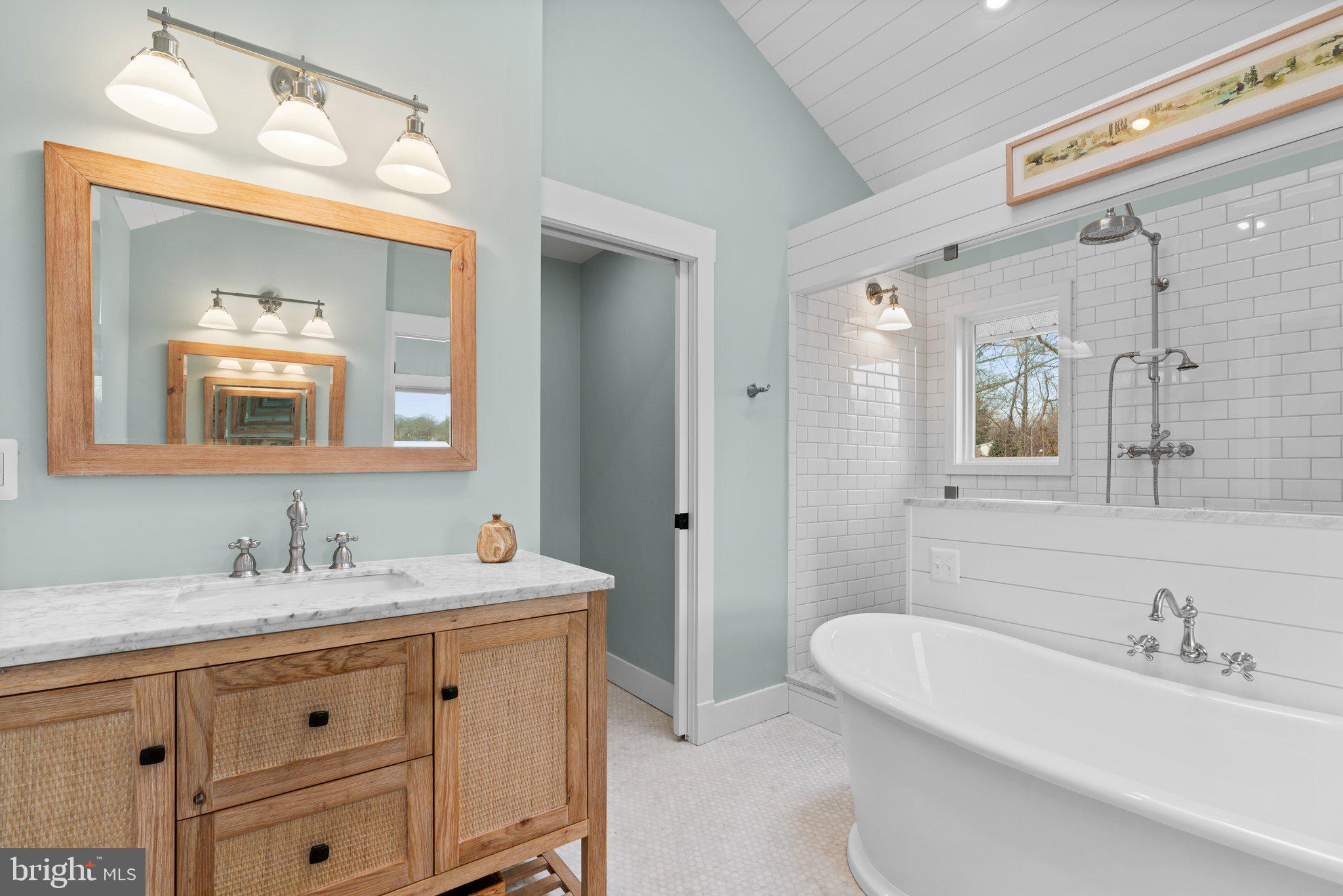 ARDEN ON THE SEVERN - Residential