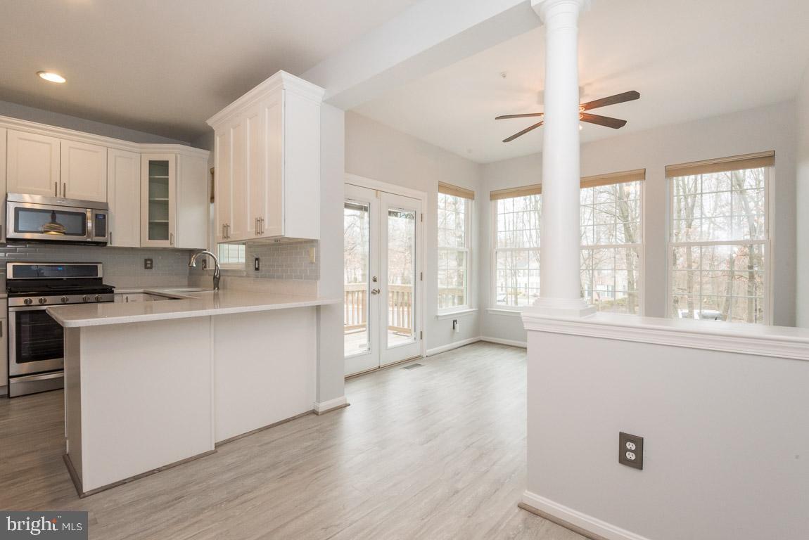 CARRIAGE PINES/LAKE VILL - Residential