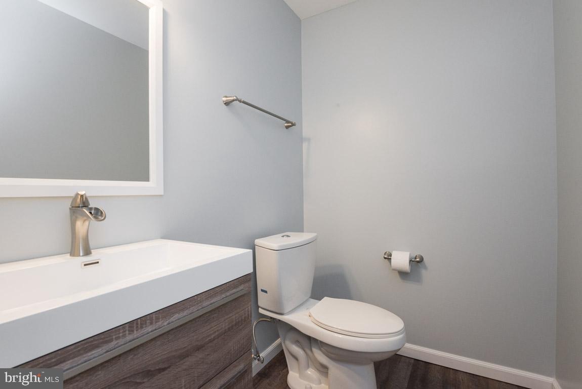 CARRIAGE PINES/LAKE VILL - Residential