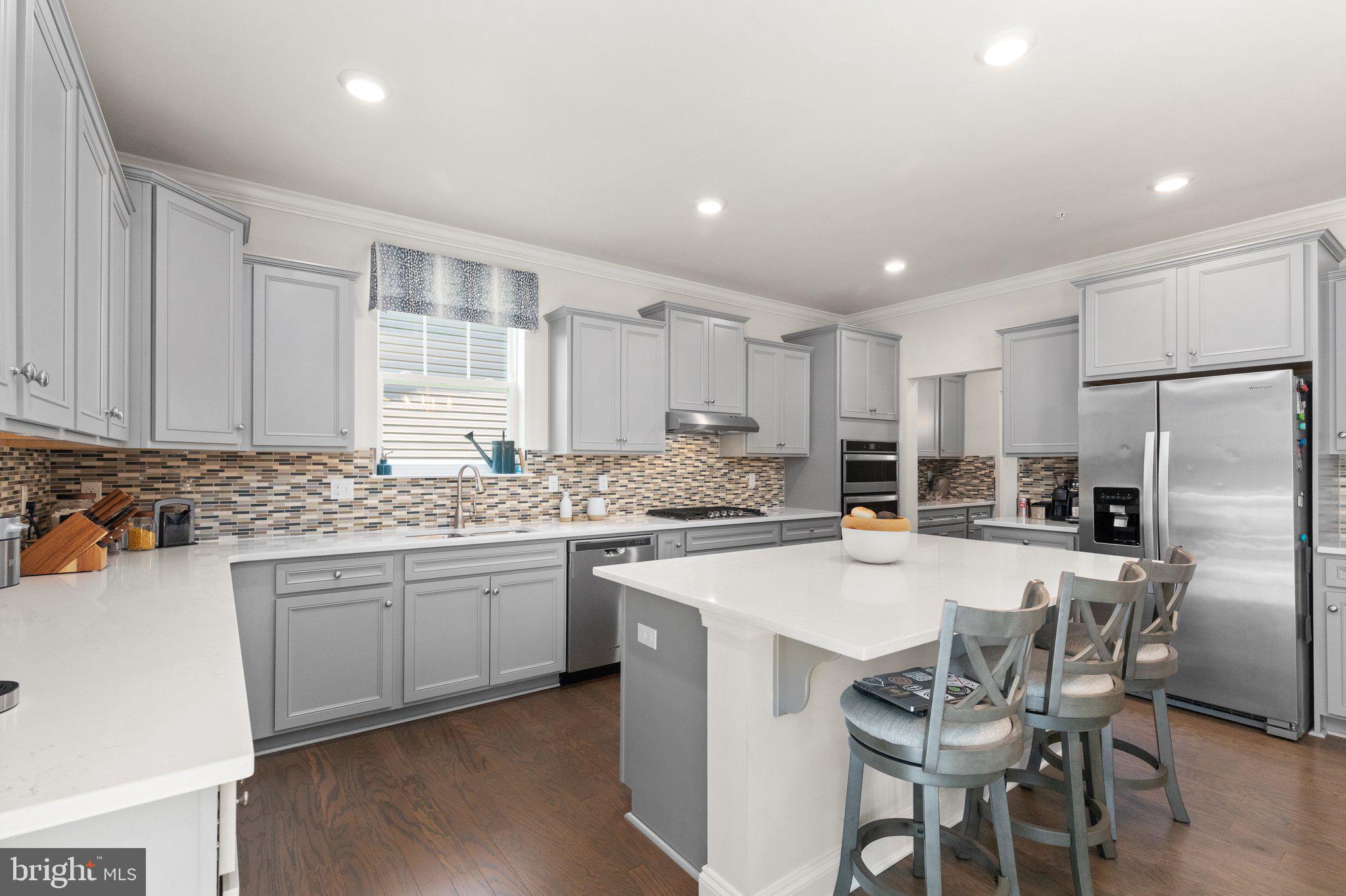 MONARCH GLEN - Residential