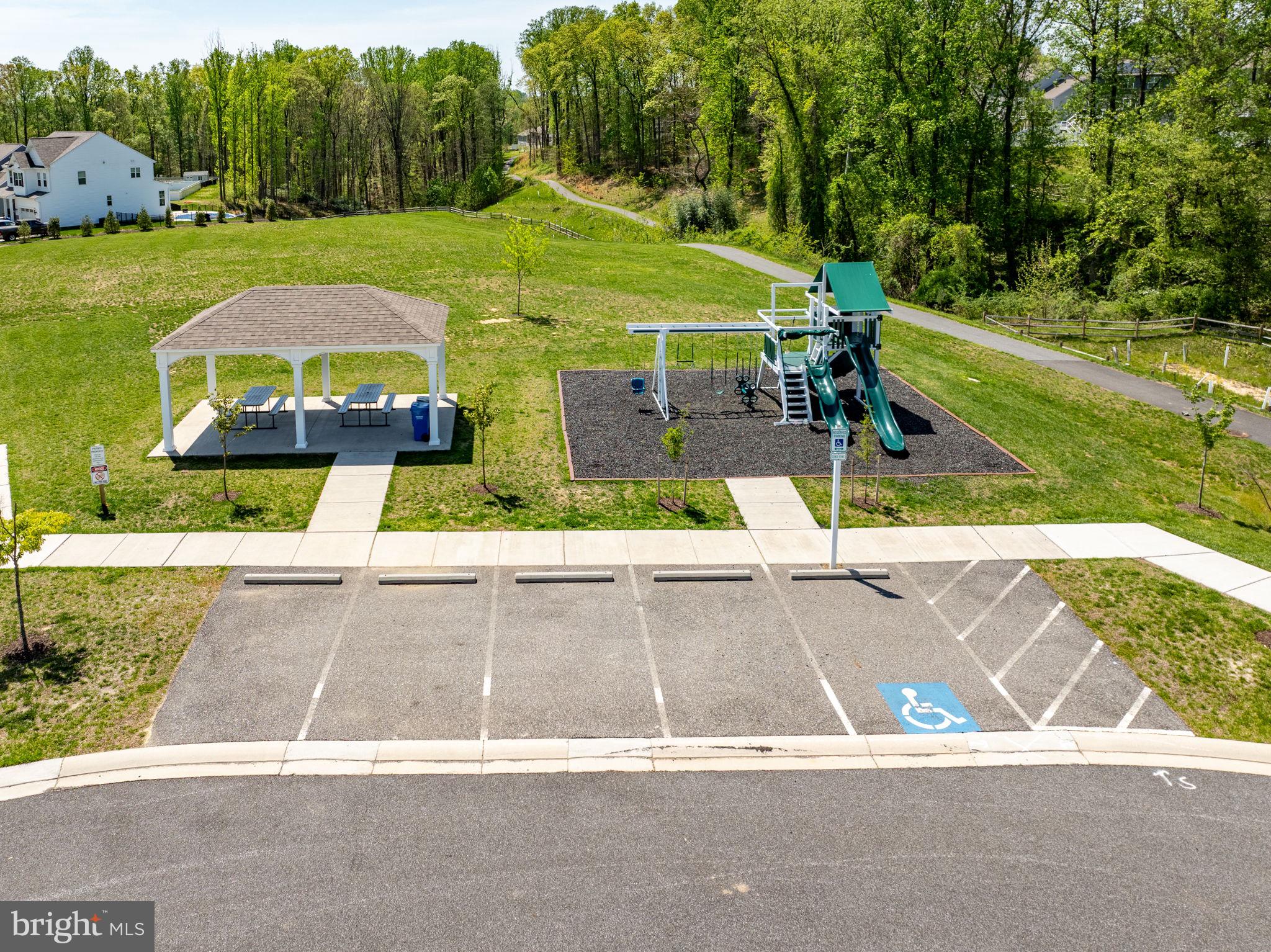 MONARCH GLEN - Residential