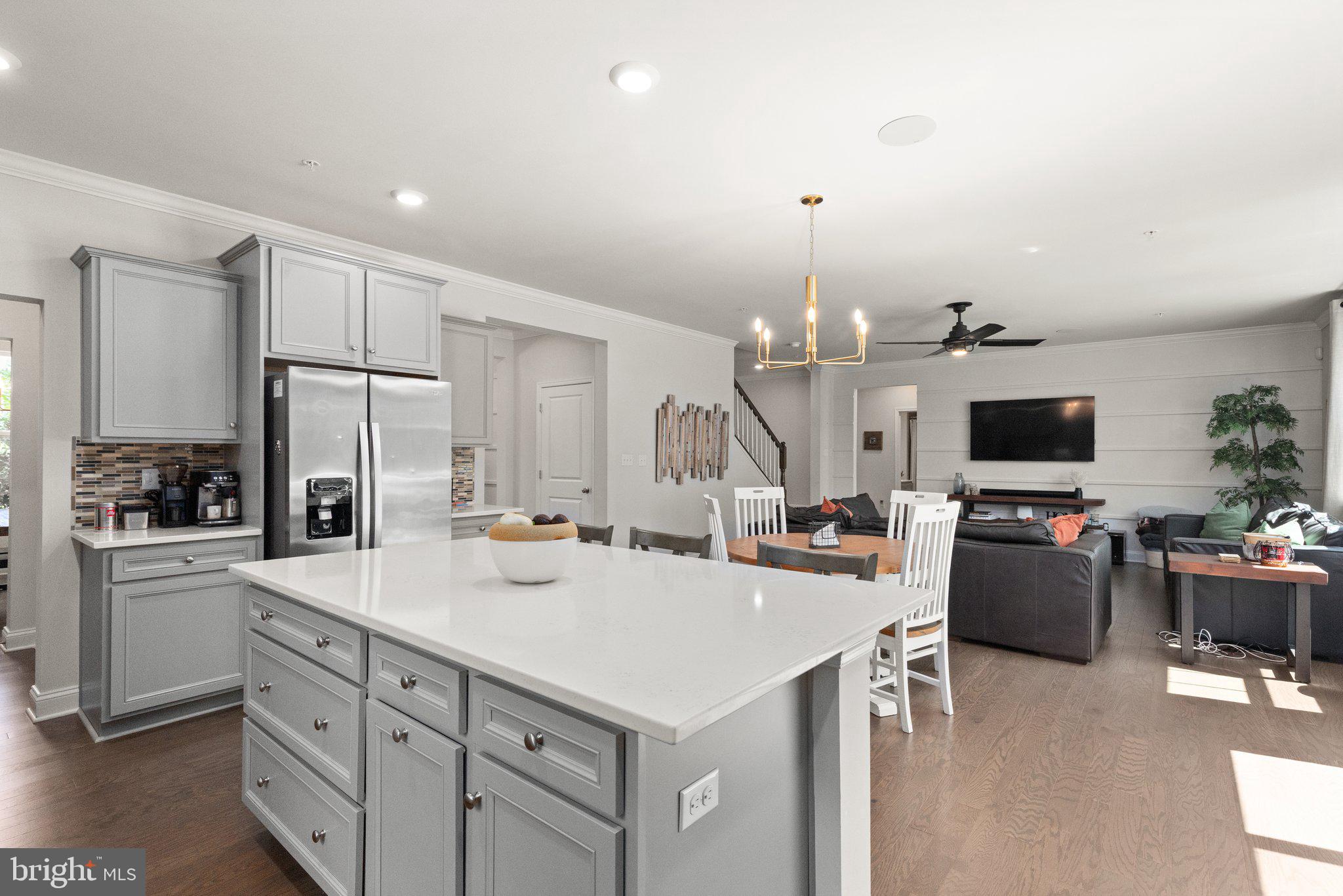 MONARCH GLEN - Residential