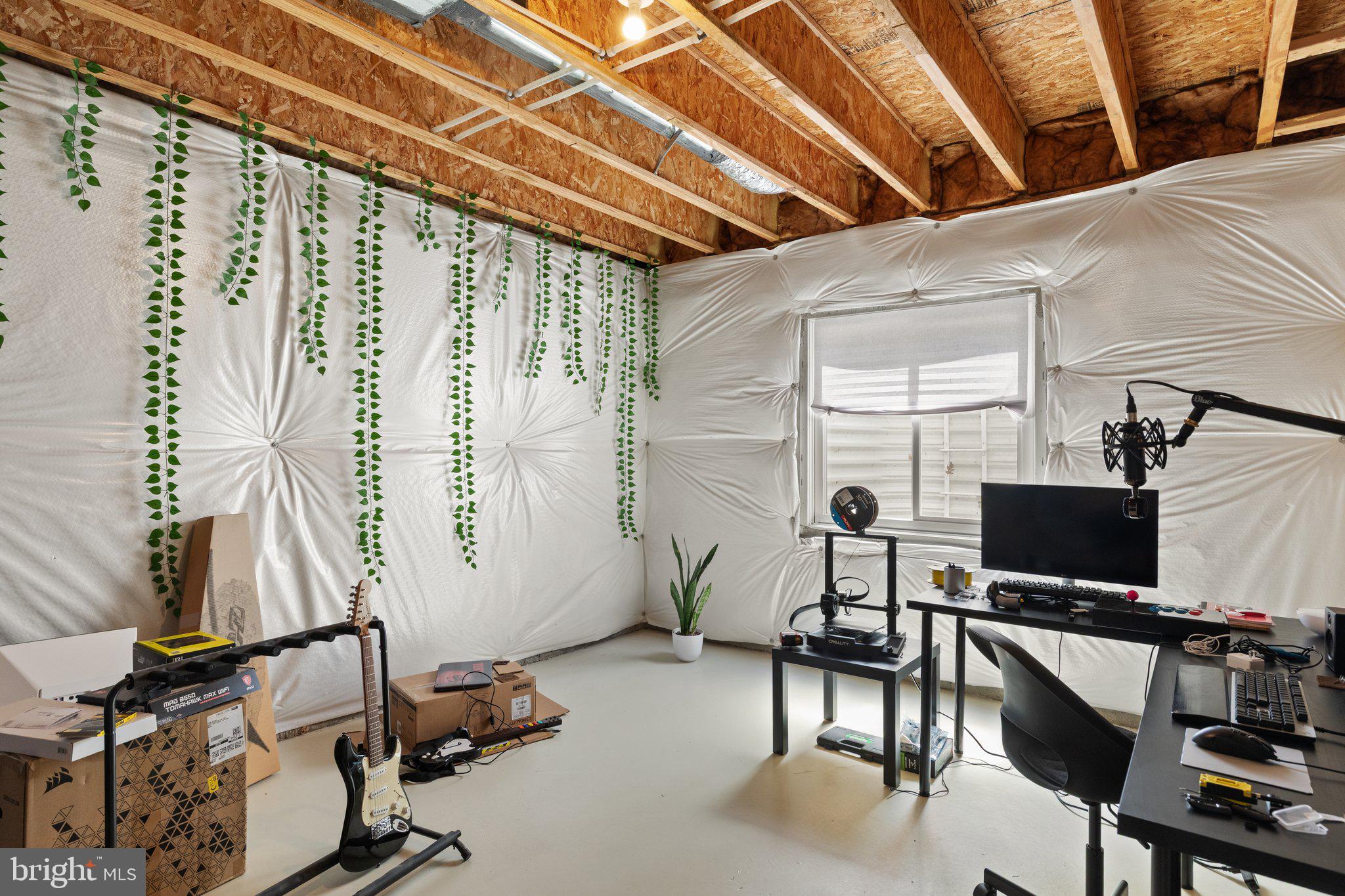 MONARCH GLEN - Residential