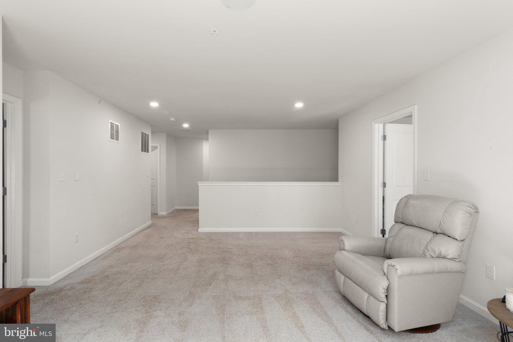 MONARCH GLEN - Residential