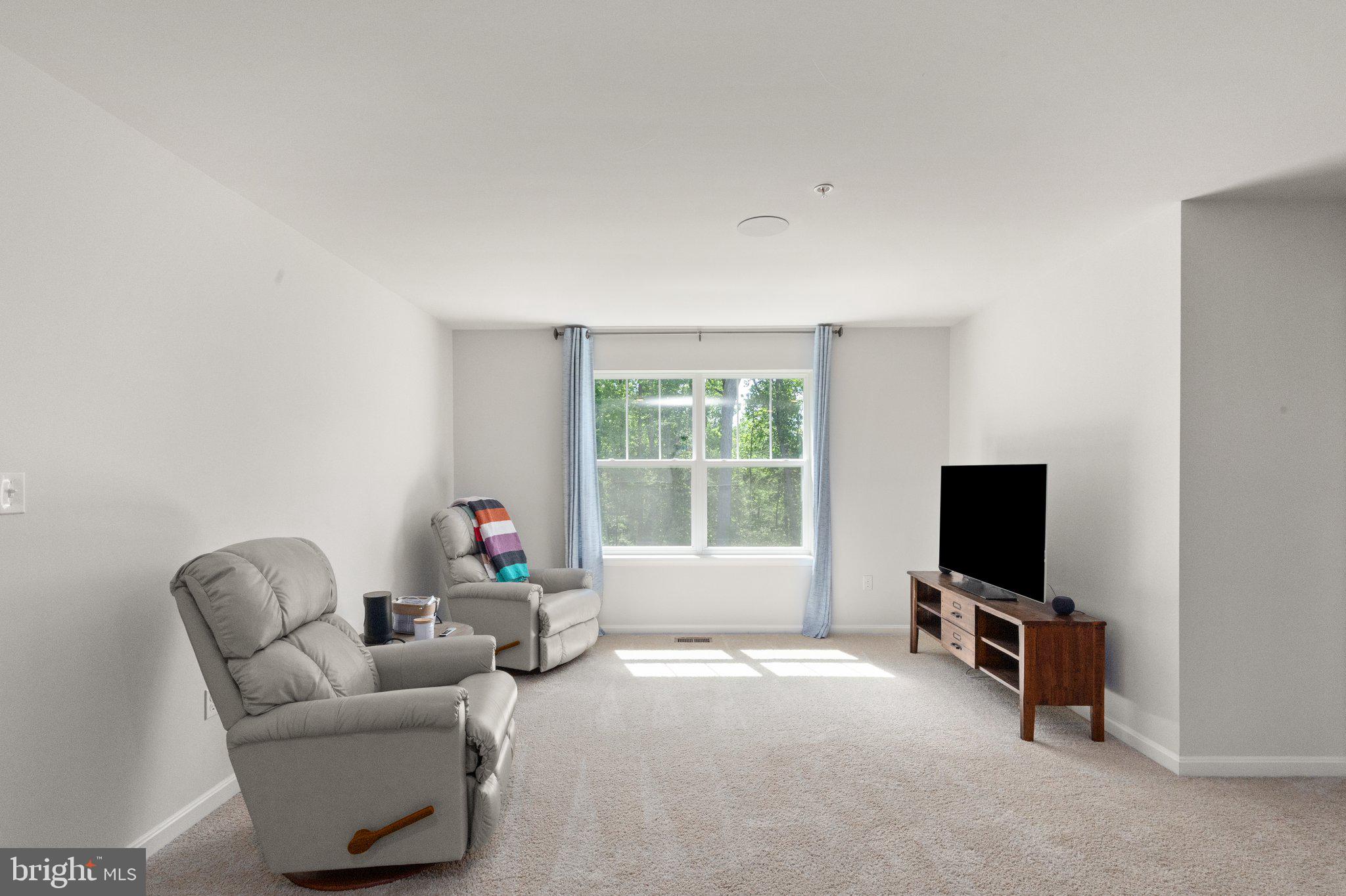 MONARCH GLEN - Residential