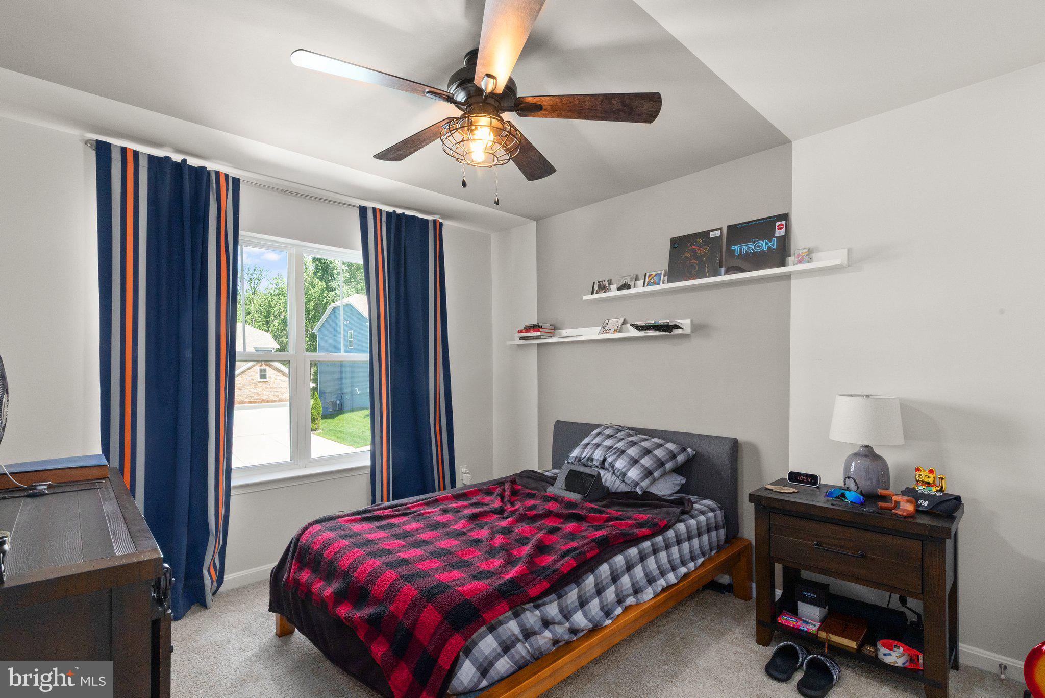 MONARCH GLEN - Residential