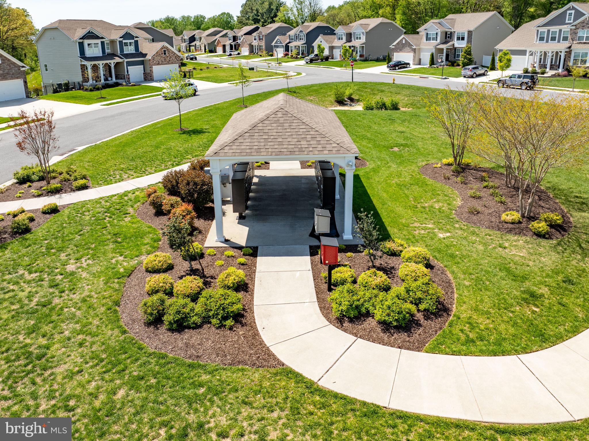 MONARCH GLEN - Residential