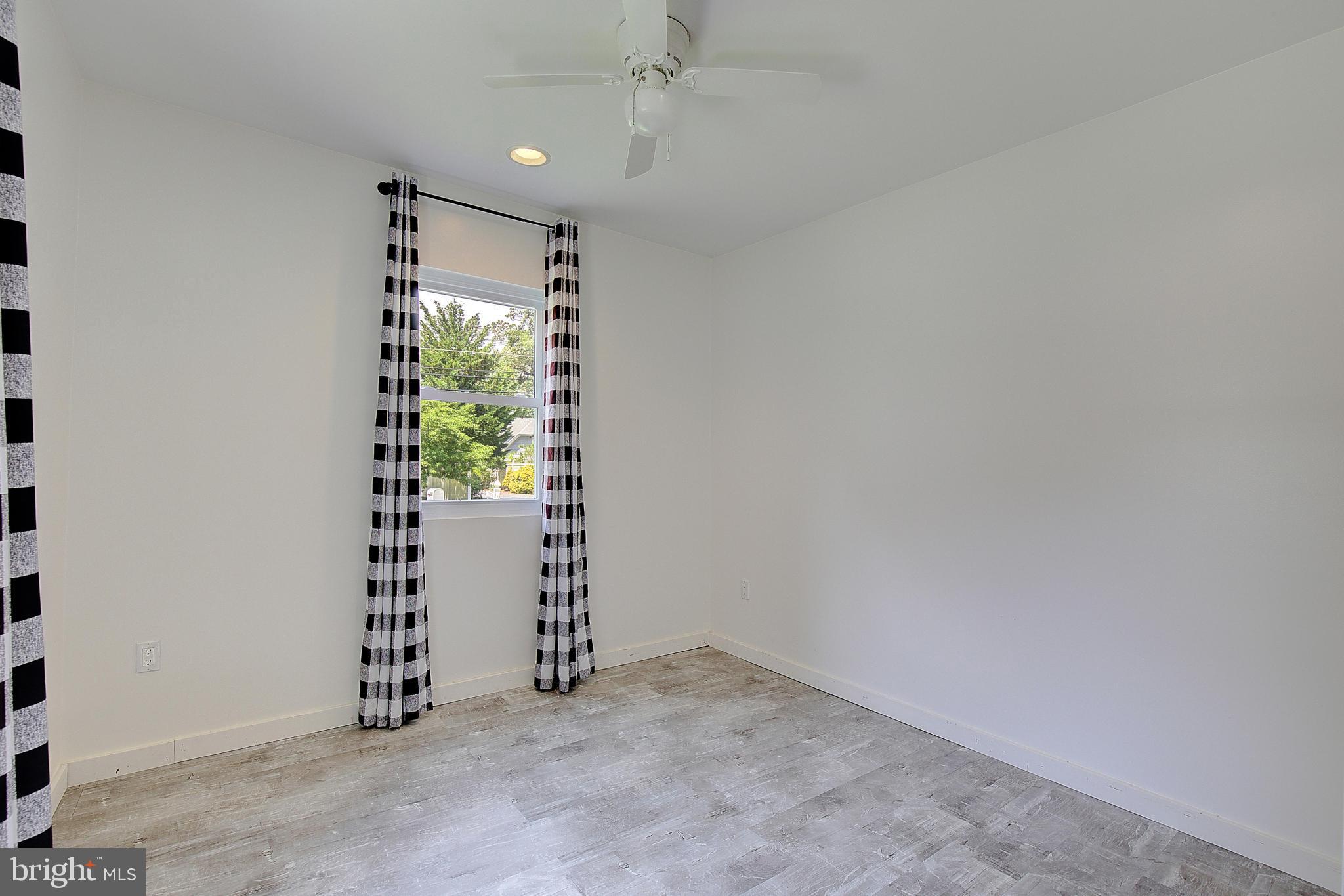 CAPE ANNE - Residential Lease