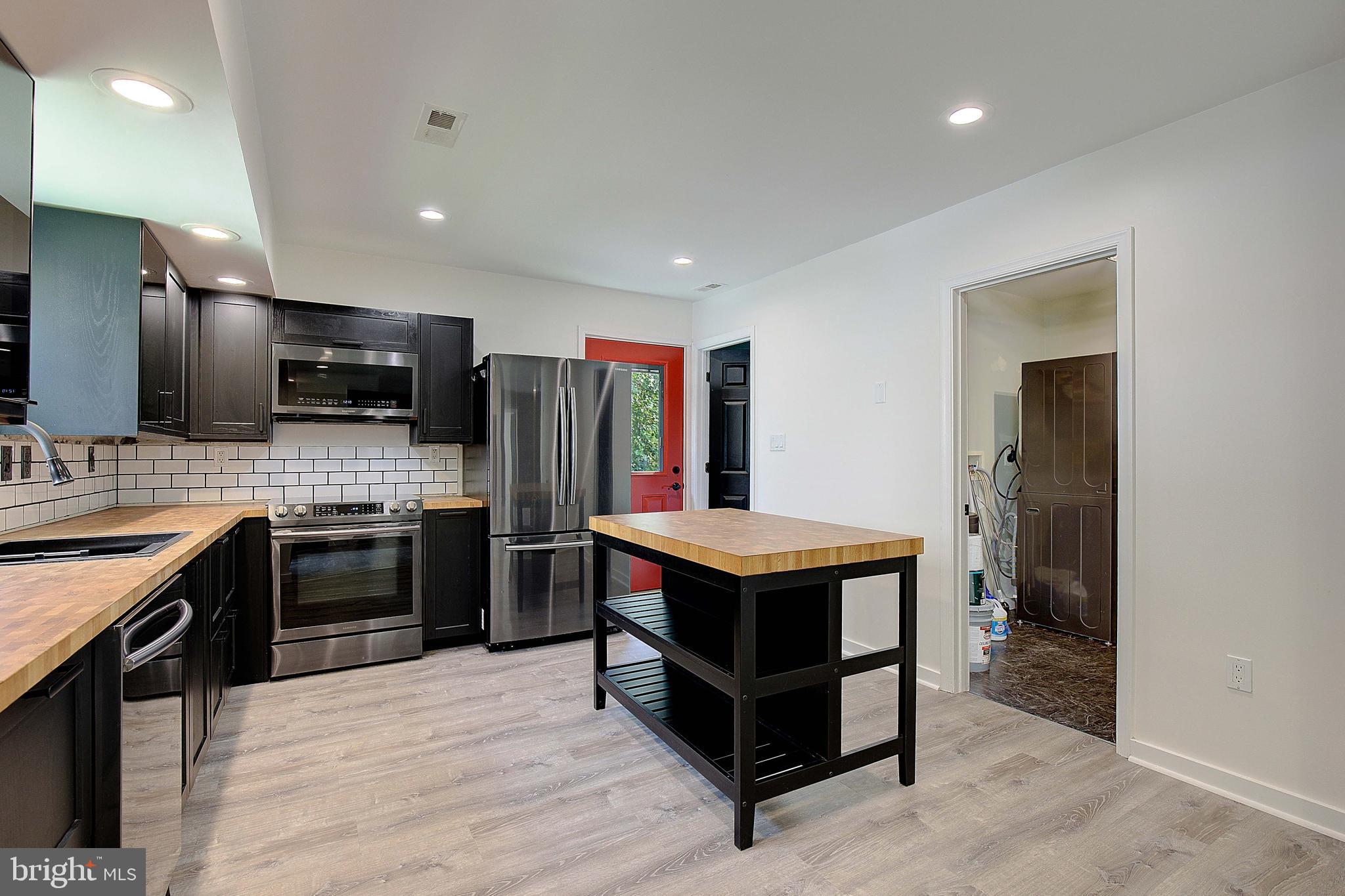 CAPE ANNE - Residential Lease