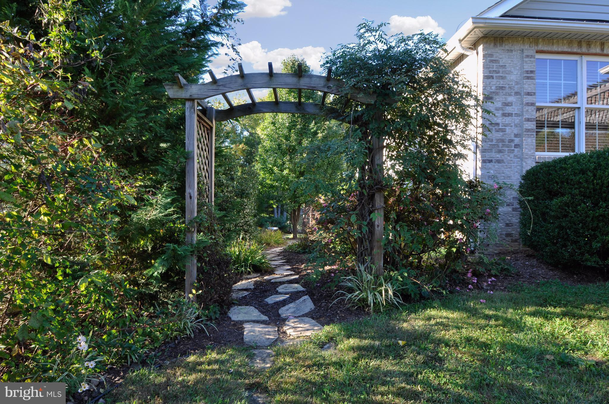 ASPEN HILL - Residential