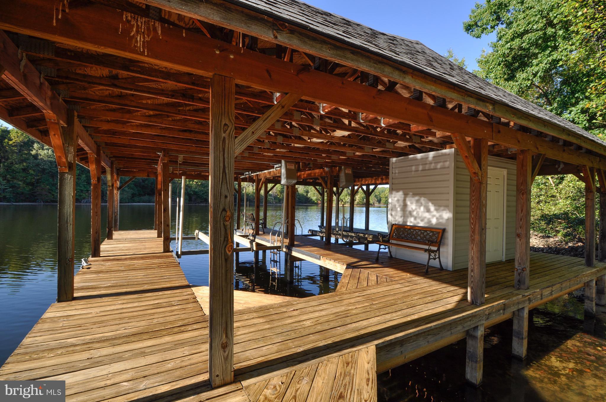 ASPEN HILL - Residential