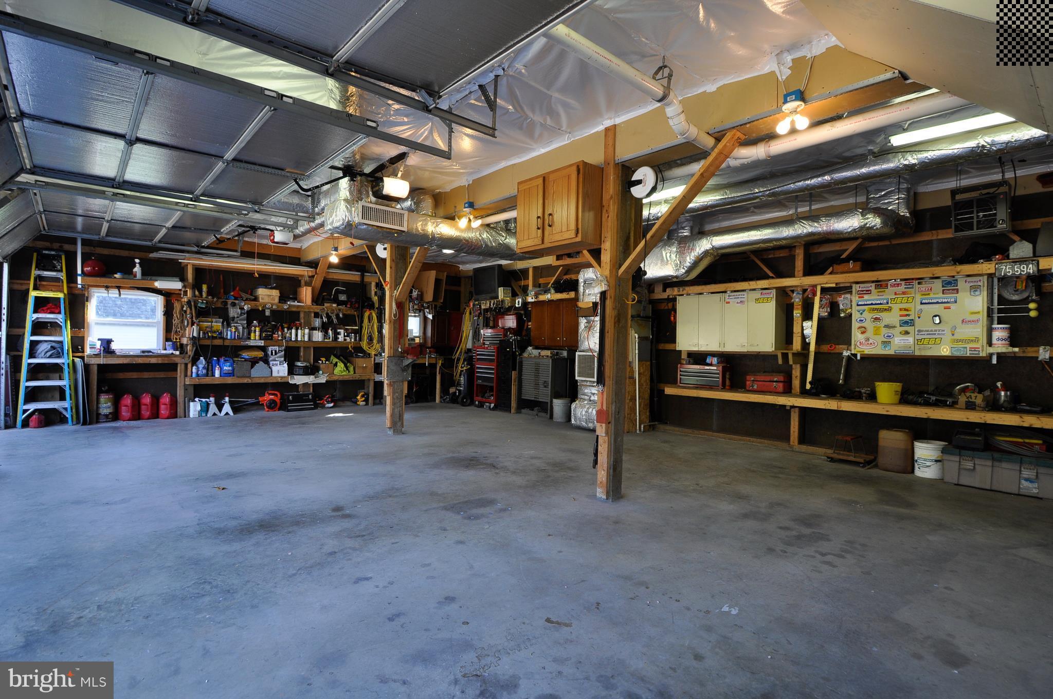 ASPEN HILL - Residential