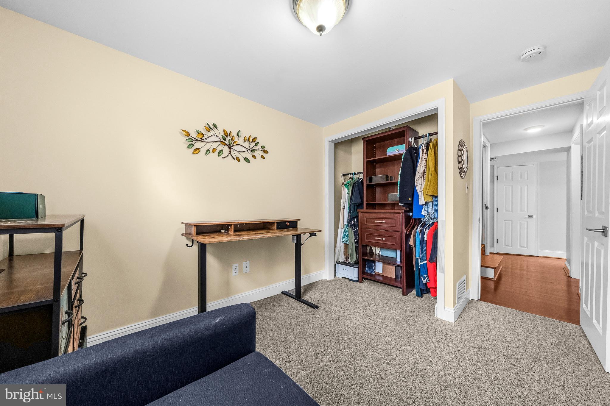 MADISON MANOR - Residential