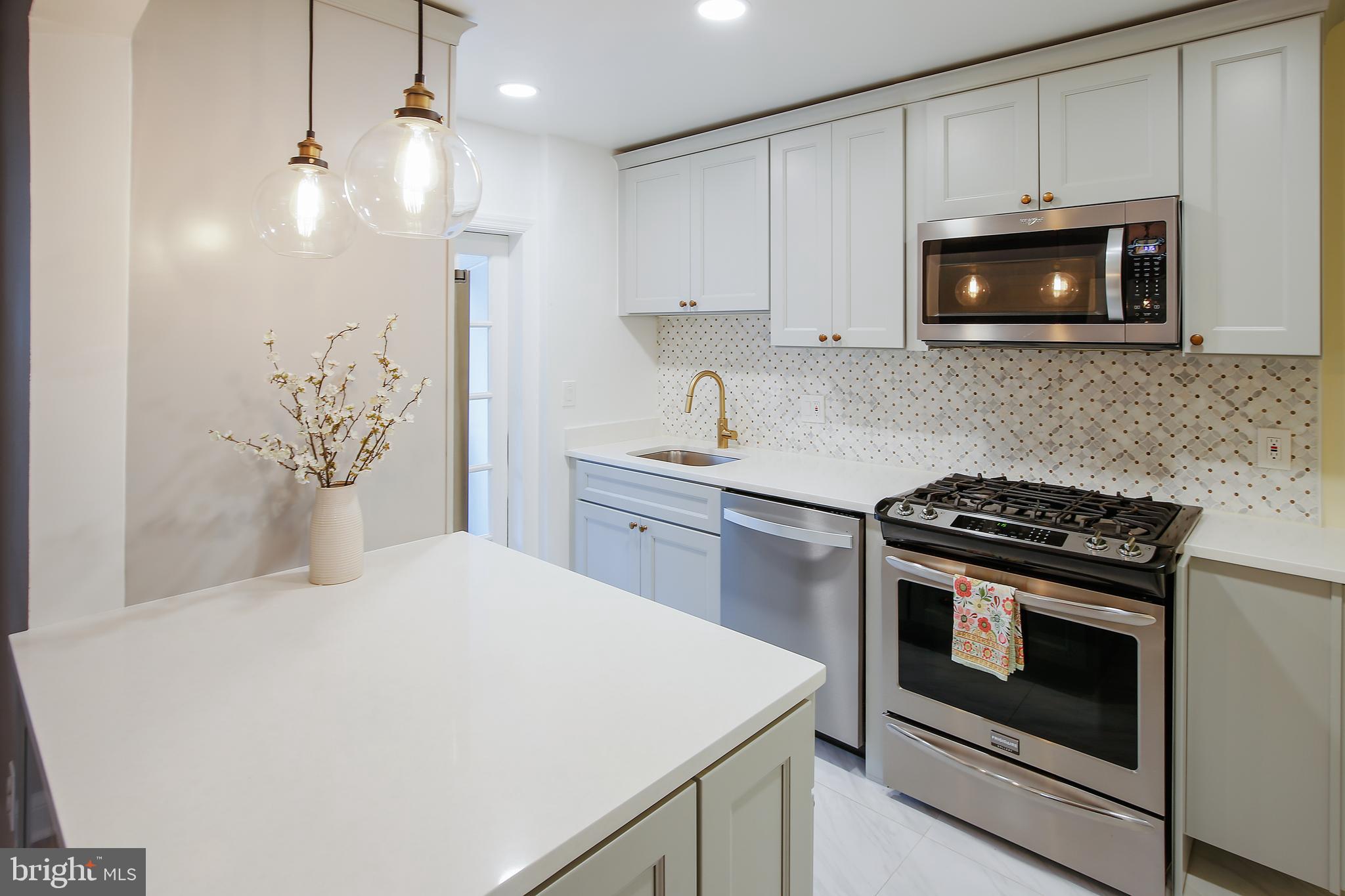 ROSEMONT - Residential