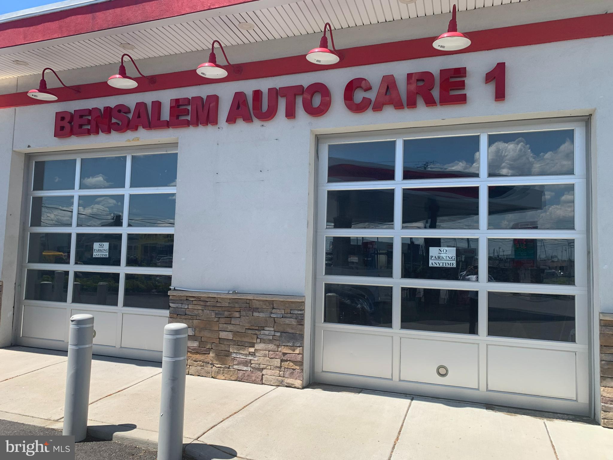 - Commercial Lease