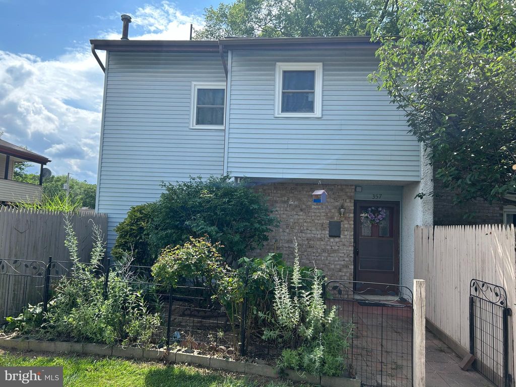 Photo of 357 Greenland Drive, LANCASTER, PA 17602 (MLS # PALA2071036)