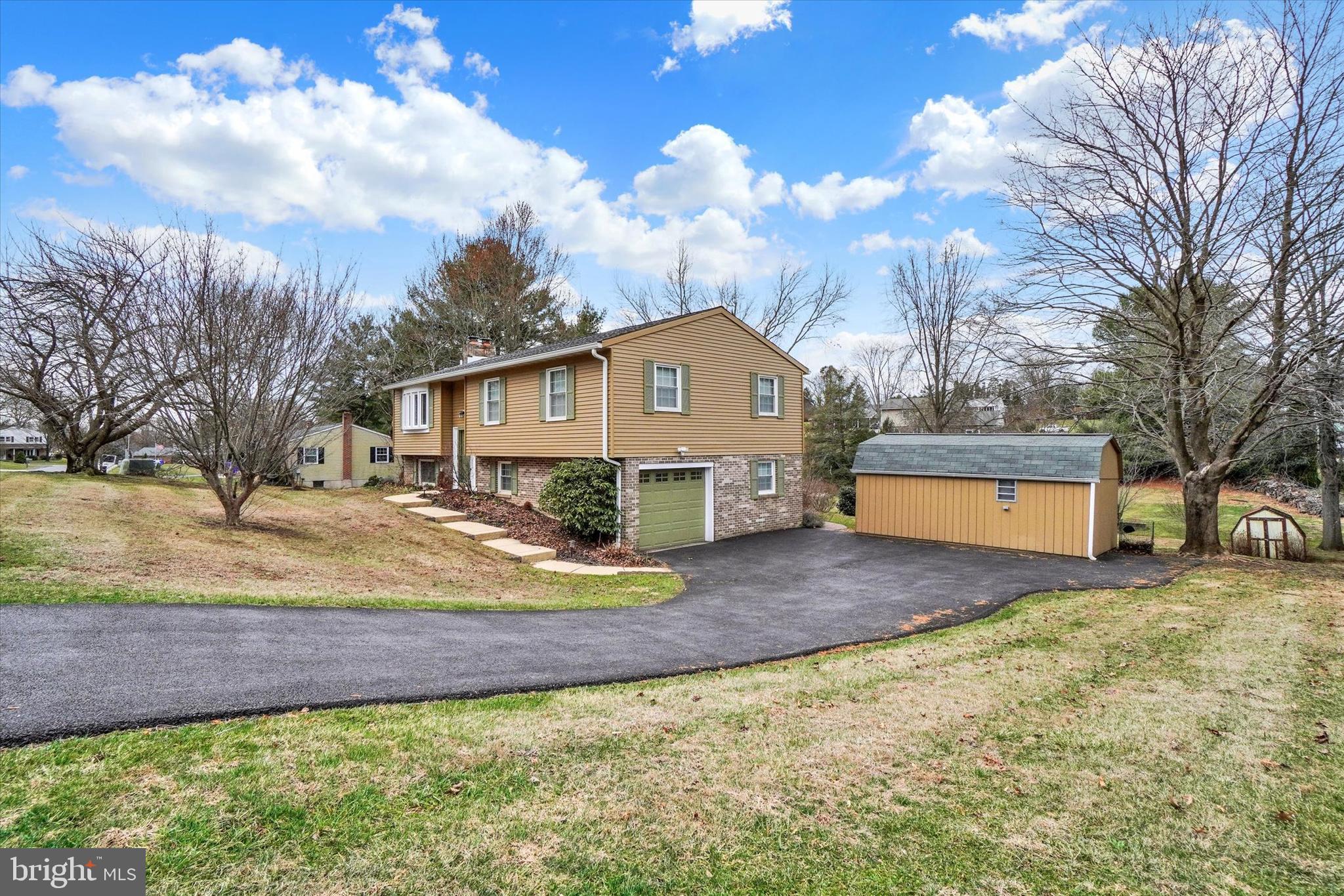 SLYDER ESTATES - Residential