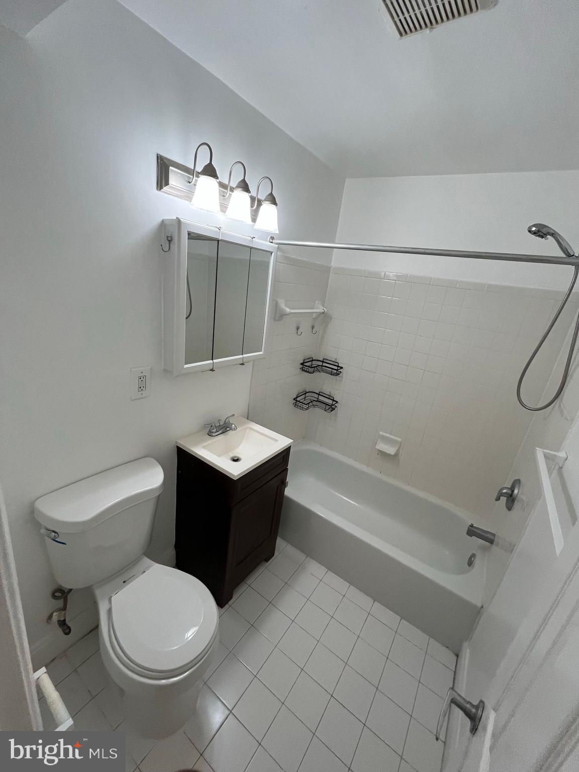 THE FAIRMONT 5601 CONDO - Residential Lease