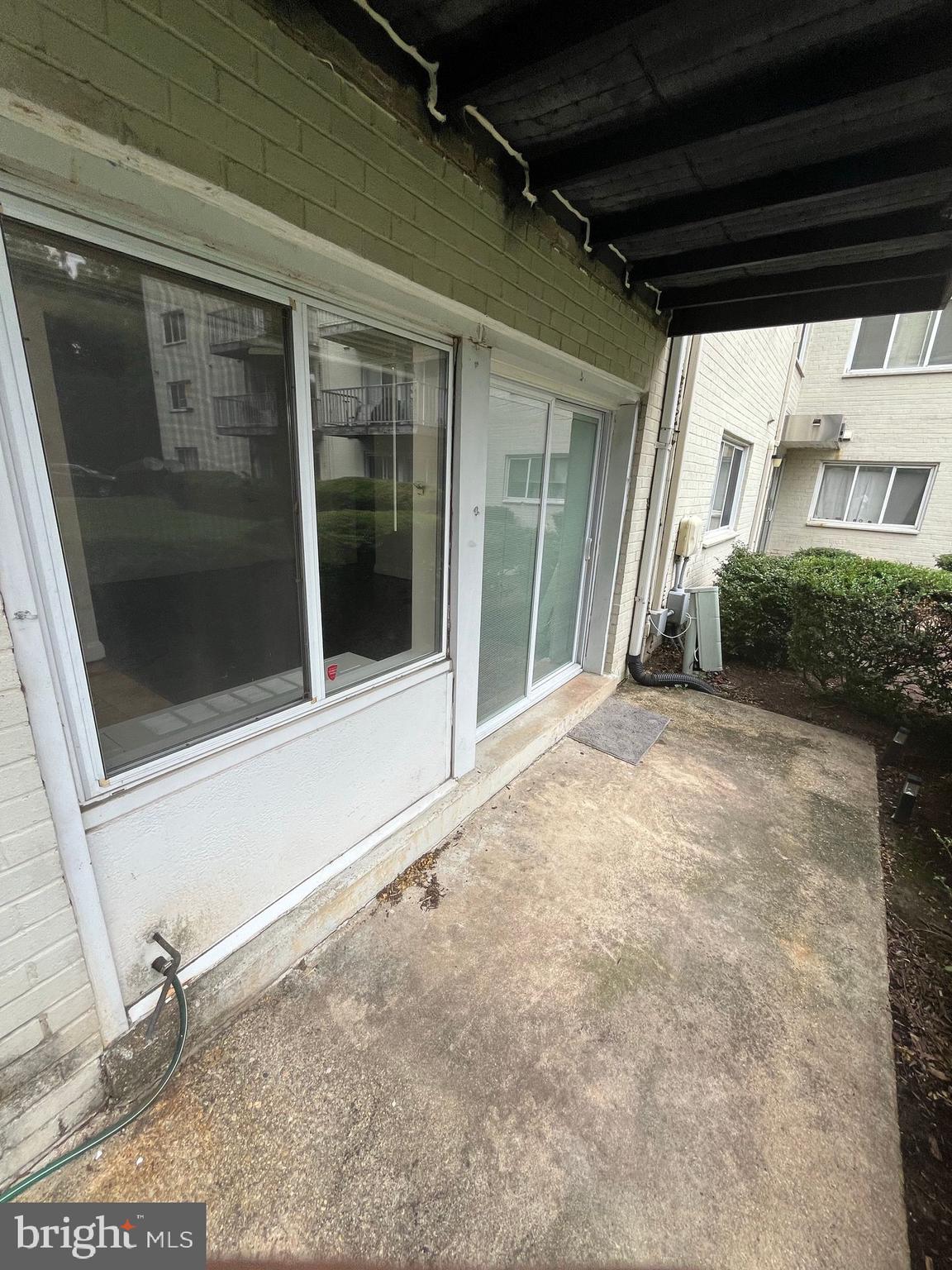 THE FAIRMONT 5601 CONDO - Residential Lease