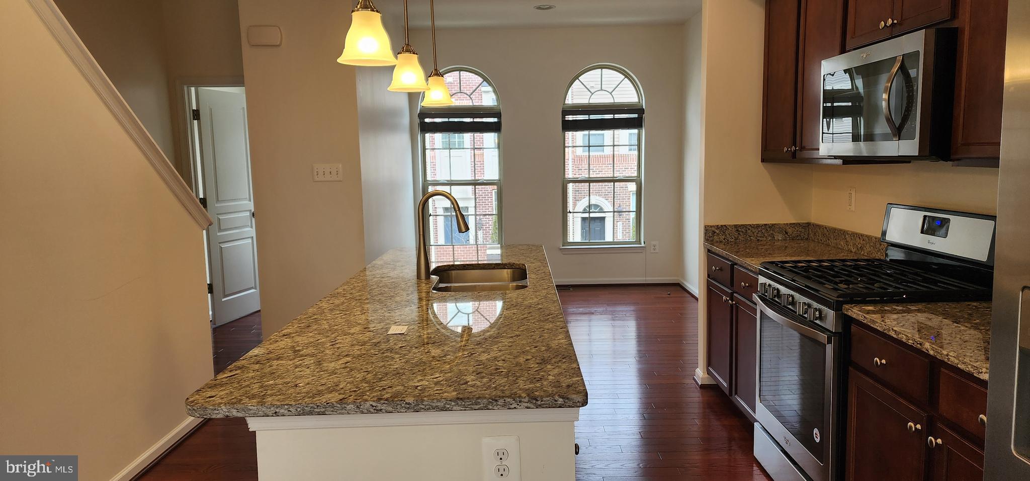 SHANNONS GLEN - Residential Lease