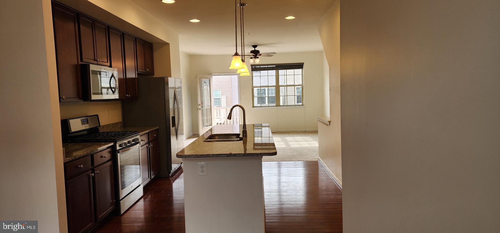 SHANNONS GLEN - Residential Lease