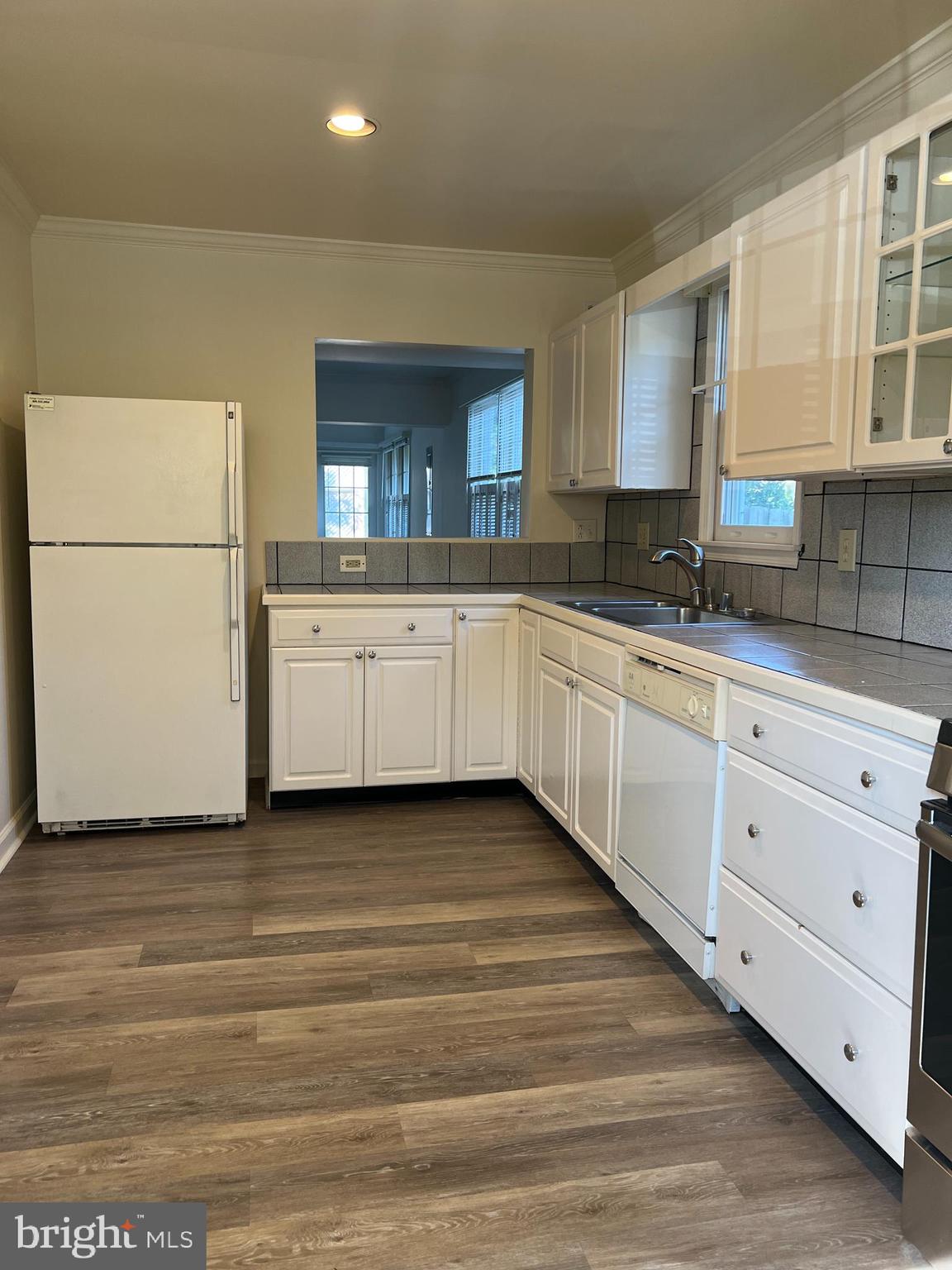 DOMINION FOREST - Residential Lease