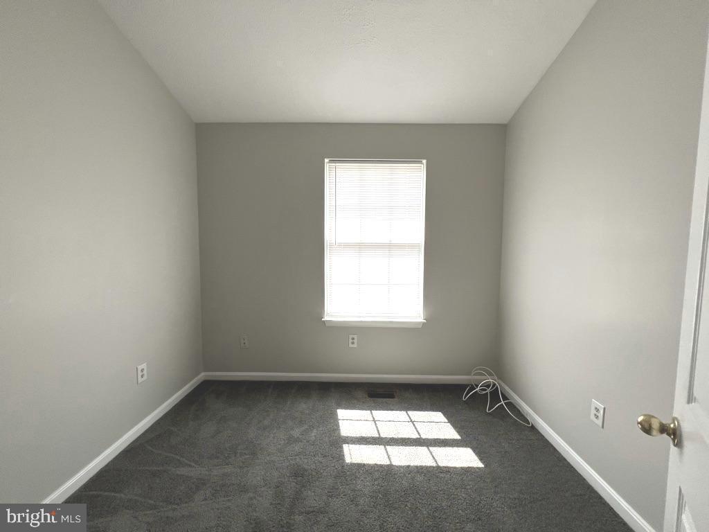 PIKESWOOD VILLAGE - Residential Lease