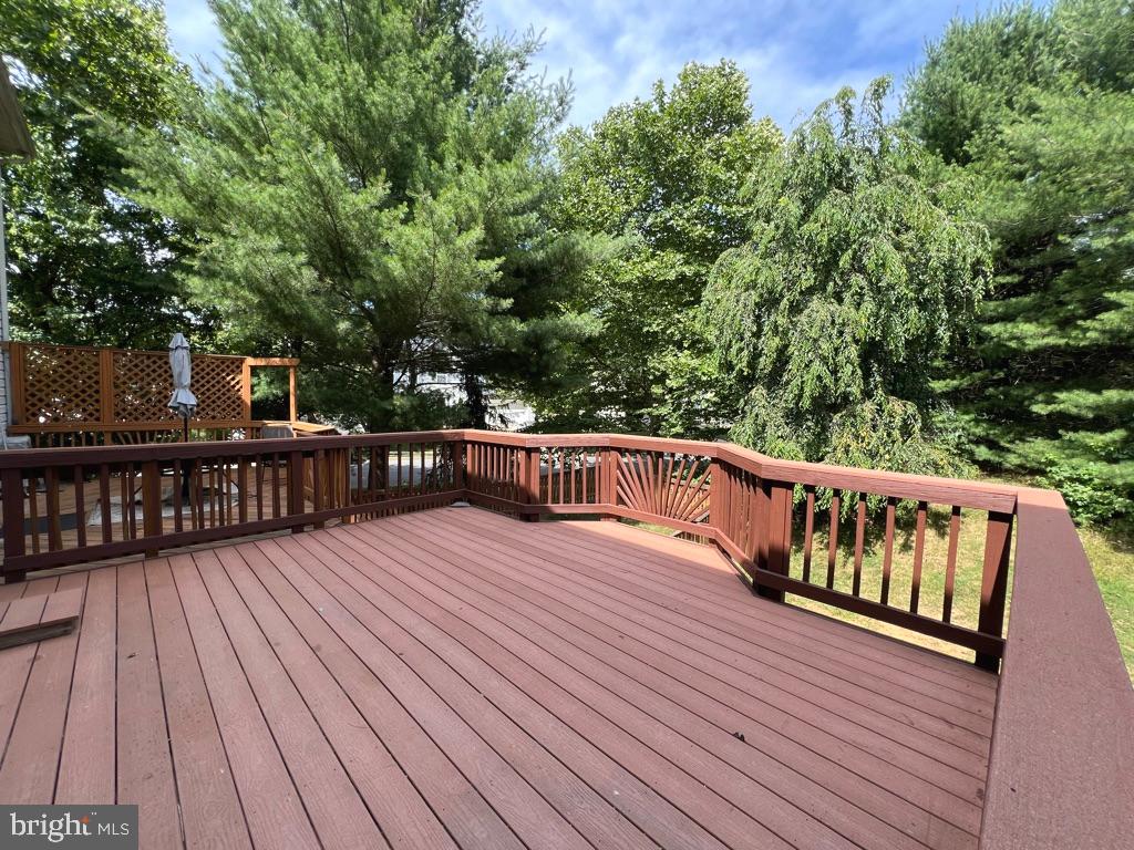 PIKESWOOD VILLAGE - Residential Lease