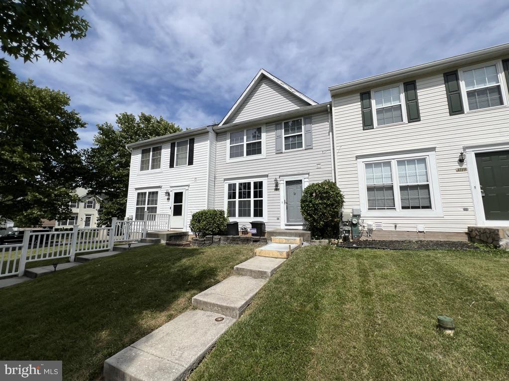 PIKESWOOD VILLAGE - Residential Lease