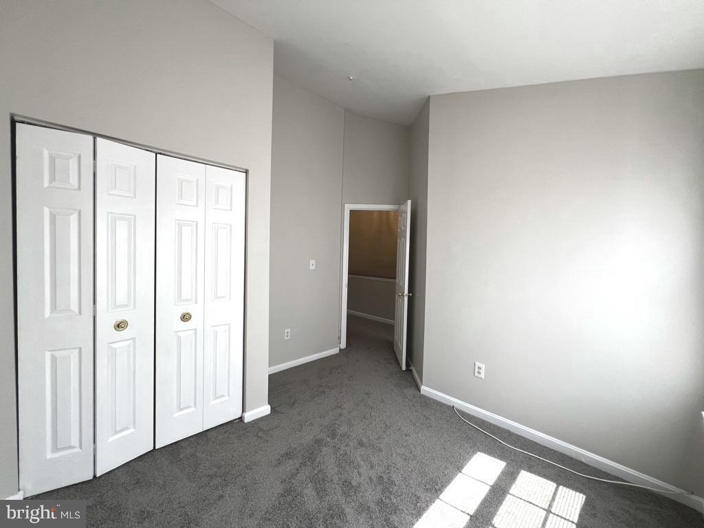 PIKESWOOD VILLAGE - Residential Lease