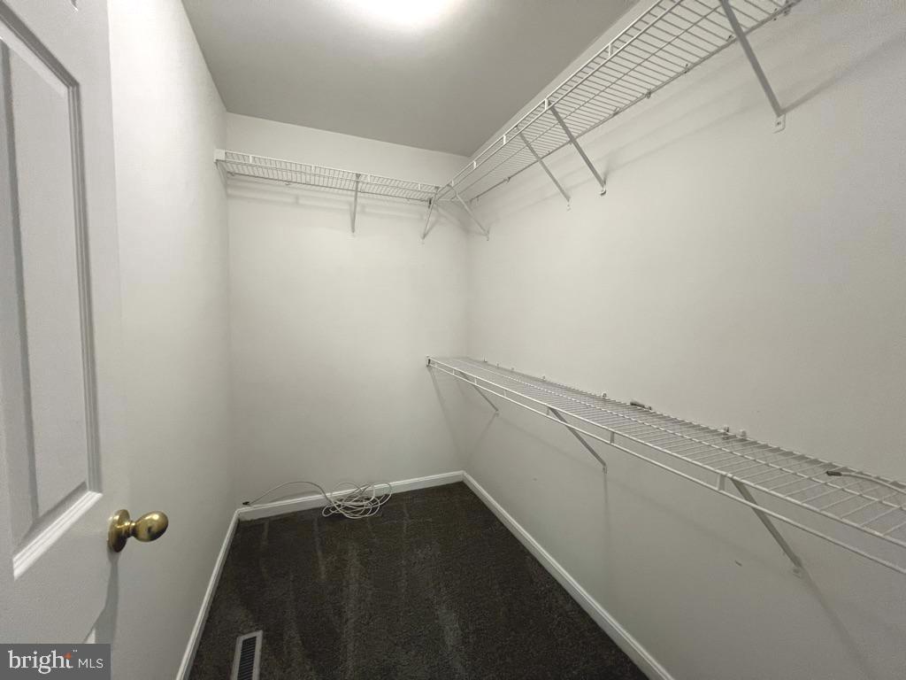 PIKESWOOD VILLAGE - Residential Lease