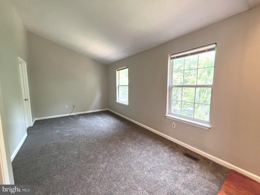 PIKESWOOD VILLAGE - Residential Lease