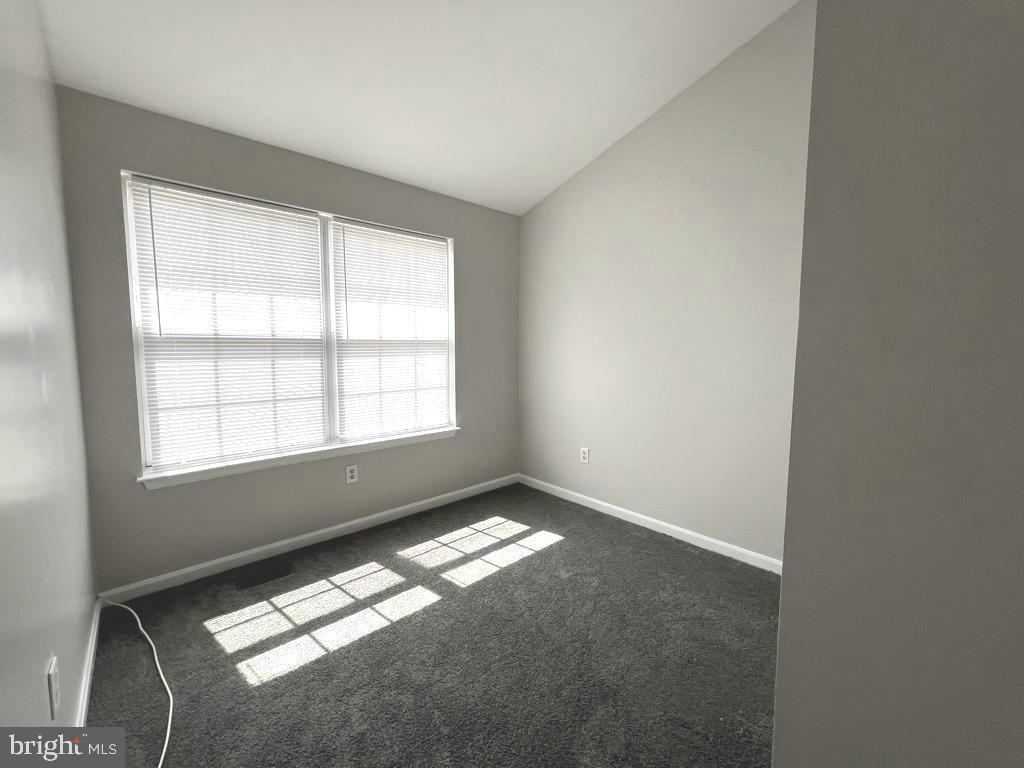 PIKESWOOD VILLAGE - Residential Lease