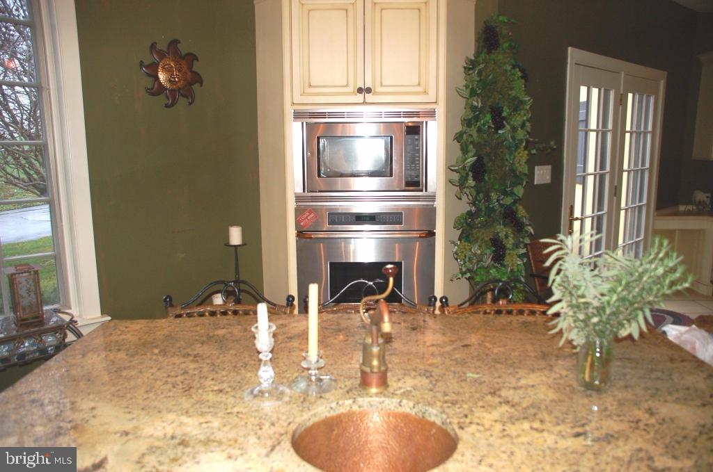 LAUXMONT FARMS - Residential