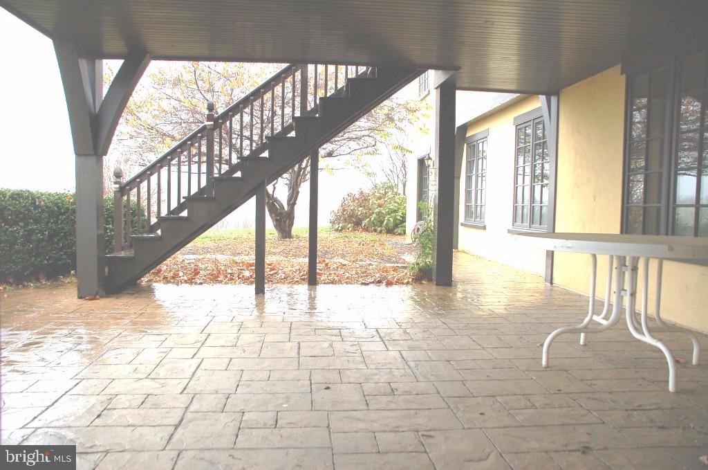 LAUXMONT FARMS - Residential