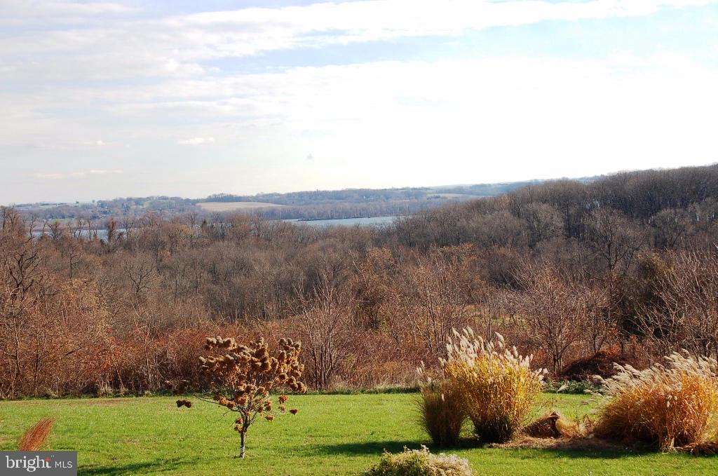 LAUXMONT FARMS - Residential