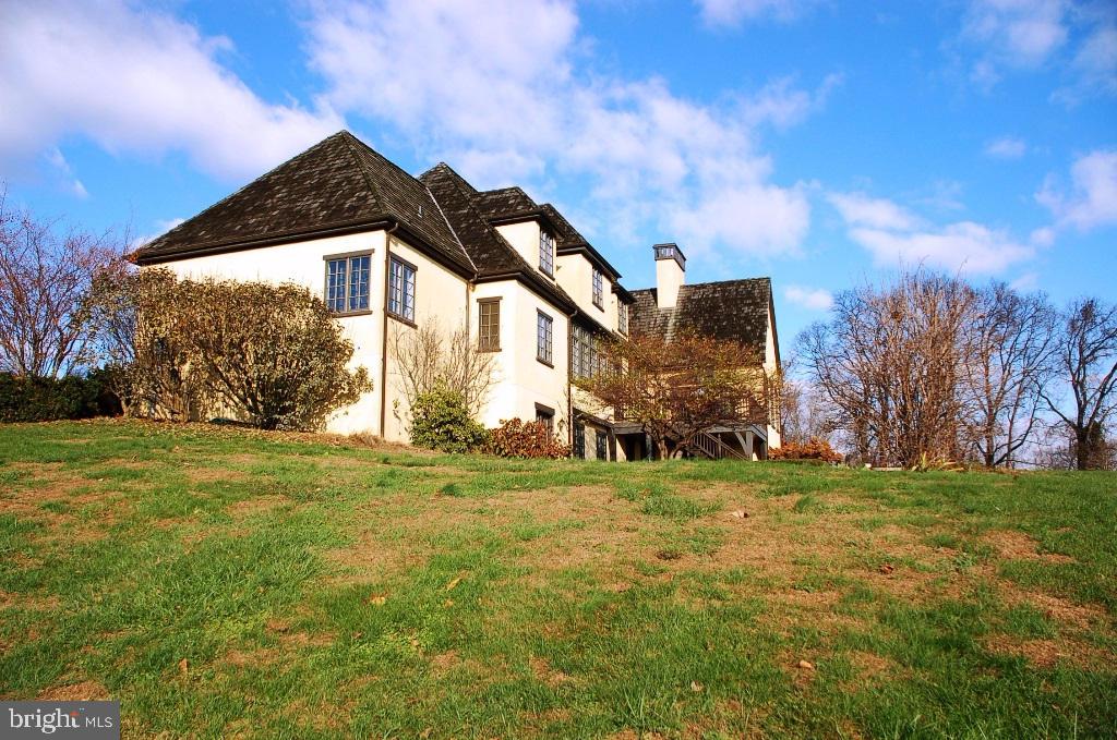 LAUXMONT FARMS - Residential