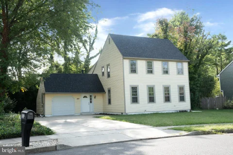 MLS: NJCD2127534